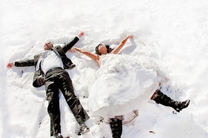 Ötletek téli esküvői fotózások, hogy jöjjön fel érdekes