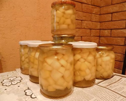 Squash, mint ananász télen (cukkini) Cukkini, mint ananász télen