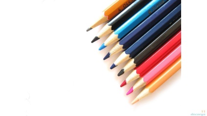 Cum să atragă fața unui șlag în trepte cu creioane colorate