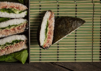 Cum sa faci sandwich-ul de sushi