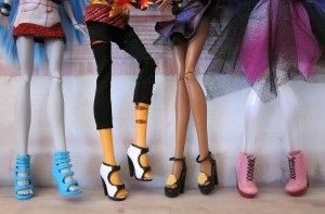 Cum sa faci pantofi pentru Barbie, potrivit pentru oricare dintre ei, un ghid pentru viata
