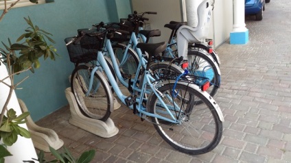 Pe masura ce am furat bicicletele, inchiriate din hotel 0_o