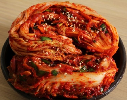 Kimchi în rețeta coreană cu o fotografie
