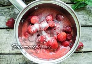 Földieper eper öntettel a téli - egy recept lépésről lépésre fotók (recept) Földieper eper öntettel a téli - egy recept lépésről lépésre fotók