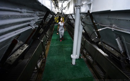 Найбільший в світі плавзавод - Всеволод Сибірцев - повернувся на батьківщину