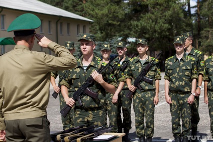 Cursul unui tânăr soldat cum să devină gardian de frontieră în trei săptămâni