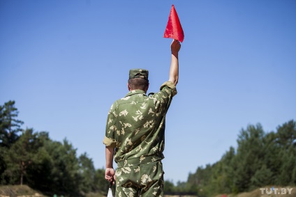 Cursul unui tânăr soldat cum să devină gardian de frontieră în trei săptămâni