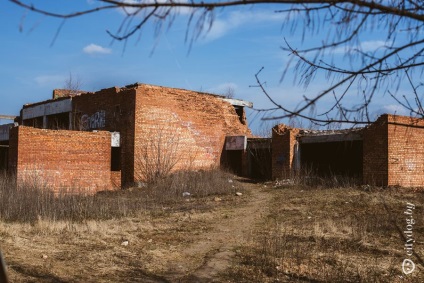 Мінська сієста Курасовщіна - опинитися всередині бутерброда, журнал про Мінську