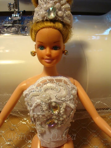 Mk pe tehnica de cusut și crearea unei rochii de mireasă pentru papusa Barbie
