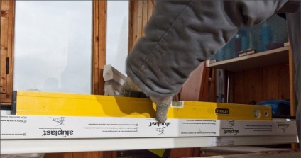 Instalarea ferestrelor din PVC într-o casă din lemn în conformitate cu cerințele de instalare