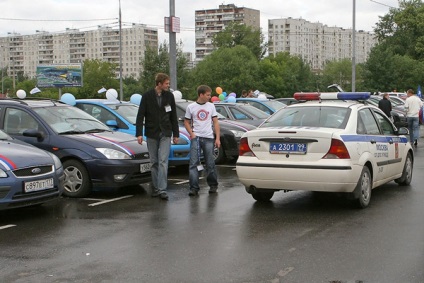 Московське даі не дало поставити рекорд у номінації - найдовший весільний кортеж - - репортаж