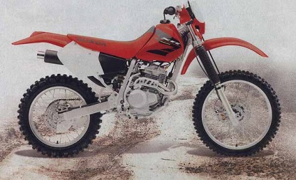 Motocicleta enduro honda xr250r