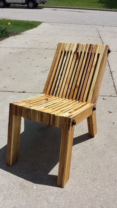 Scaun din lemn
