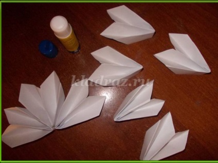 Об'ємна аплікація ромашка з паперу своїми руками для дітей 4-7 років