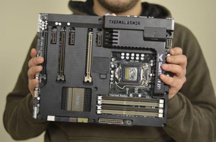 Áttekintés alaplap ASUS SABERTOOTH Z77 leírás, jellemzők és vélemények