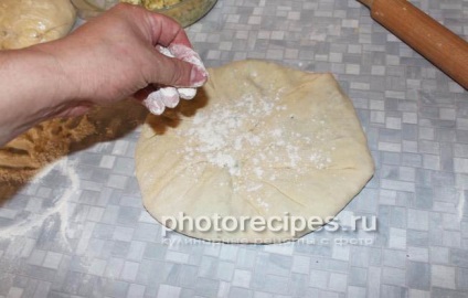 Осетинський пиріг з капустою - фото рецепти