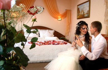 Prima noapte de nuntă - cum au schimbat tradițiile cu timpul