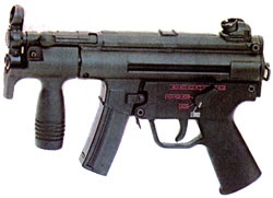 Pisztolyok SWAT SC-22, MP-5, bölény