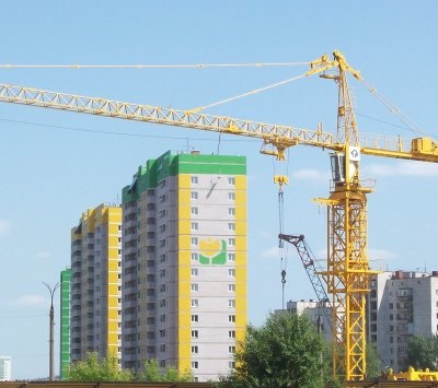 Cumpărarea unui apartament într-o clădire nouă prin avantaje și dezavantaje