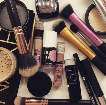 Vásárlás Európában - (mit, hol és hogyan) lookfantastic, feelunique, beautybay és net-a-porter - bársony (vásárlás) Beszerzése Európa - (mit, hol és hogyan) lookfantastic, feelunique, beautybay és net-a-porter - bársony