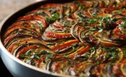 Ratatouille - rețetă cu secrete de fotografie și de gătit