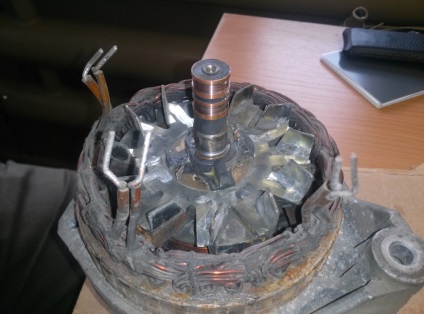 Repararea generatorului kzate 115a (înlocuirea inelelor și a regulatorului)