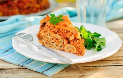 Rețete de Bolognese cu carne tocată, secrete ale alegerii ingredientelor și adăugiri