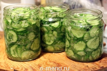 Салат з переросли огірків на зиму рецепти без стерилізації, їжа на столі