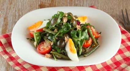 Салат з квасолею і помідорами - прості домашні рецепти