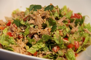 Салат з тунцем 10 рецептів, найсмачніші салати з консервованим тунцем