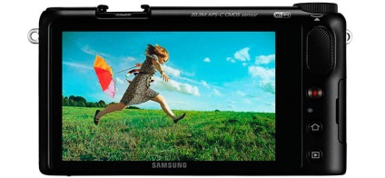 Samsung smart camera nx2000 - розумний меншенький з великим дисплеєм