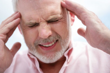 Simptomele unui cheag de sânge în cap