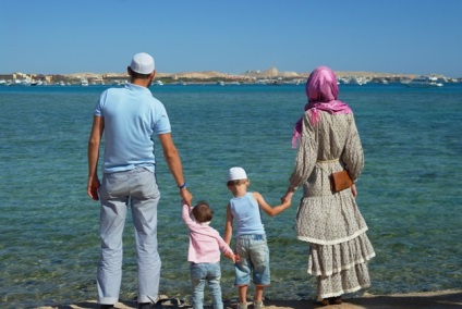 E viselni a hidzsáb a gyermek szülei, hogy megosszák tapasztalataikat