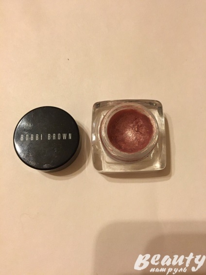 Este în valoare de cumpărare ochi umbra bobbi maro metalice lung-uzura smântână eyeshadow într-o umbra de 16 roz