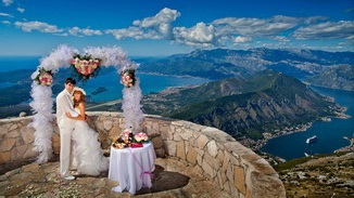 Nuntă în Muntenegru, înregistrarea oficială a căsătoriei, ceremonie simbolică, nuntă, tot felul de