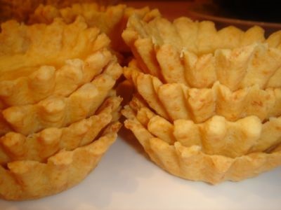 Tartlets - o servire frumoasă și delicioasă de gustări și deserturi, gătit - toate pro mâncare! (masă festivă) Tartlets - o servire frumoasă și delicioasă de gustări și deserturi, gătit - toate pro mâncare!