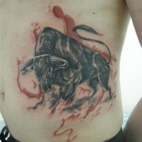 Tatuaj de tauri