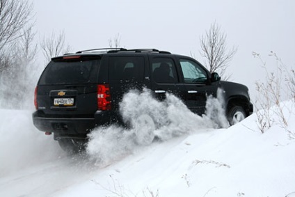 Testați chevrolet tahoe și crucișătorul prado