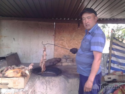 Turmush élet a régiók Naryn Stalbek 2500 soms készít ősi kirgiz étel „bajusz