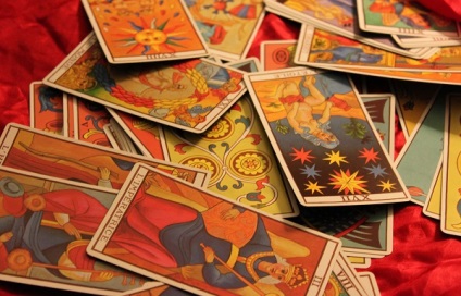 Ace of pálca érték a kapcsolatokban, kombinációk más kártyák Thoth Tarot