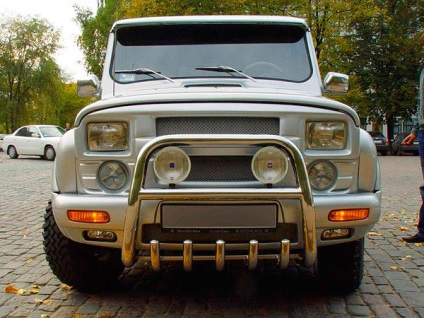 Tuning UAZ Hunter merített SUV