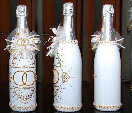 Díszítése üveg pezsgő egy esküvői dekoráció stílusos, minden rendezésére a fesztivál