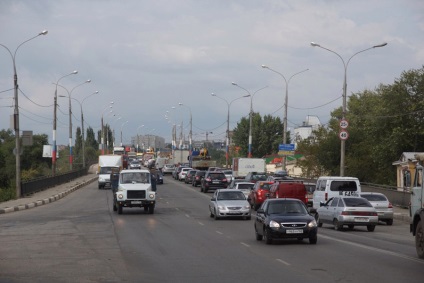 Потворні будинку, байдужість до всього і хамство - що самарцям не подобається в рідному місті