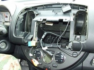 Telepítése 2DIN rádió és az aktív antenna a jegyzet - Nissan (Nissan)