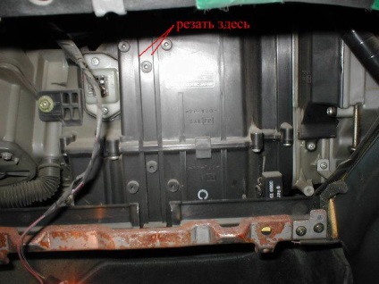 Telepítse kabin szűrő példáján Nissan cefiro a32 · karosszéria belső és optika nissan · GYIK nissan
