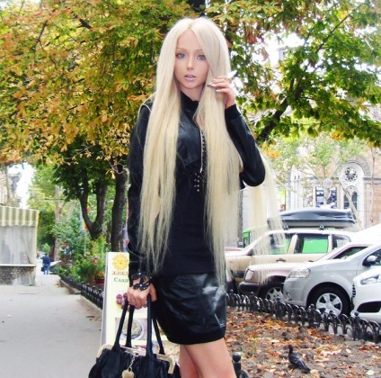 Valeria Lukyanova, fotografie a fetei - Barbie