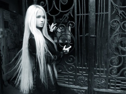 Valeria Lukyanova, fotografie a fetei - Barbie