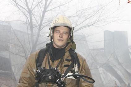 В Астрахані пожежний врятував постраждалу від чадного газу кішку