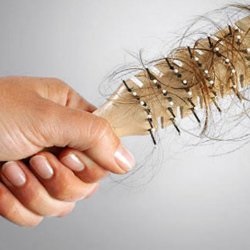 Випадання волосся - причини, лікування, народні засоби