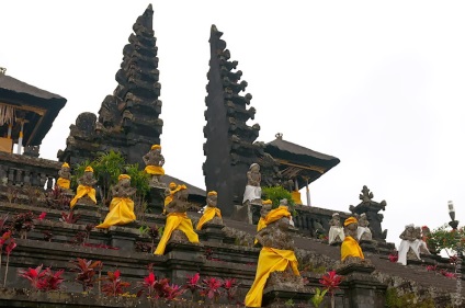 Templul Pura Besak - mama templelor, principalul altar al bali